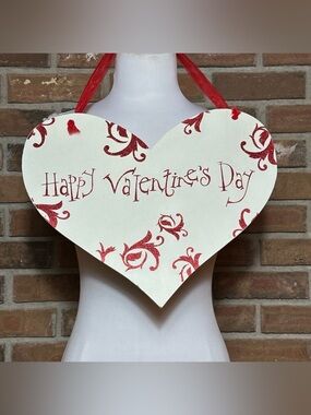 Home Goods Wood Happy Valentine’s Day Door/Wall Hanging